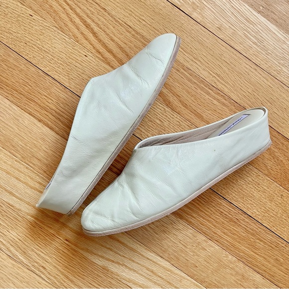 About Adrianne Bao Walk Slides - Picture 6 of 8